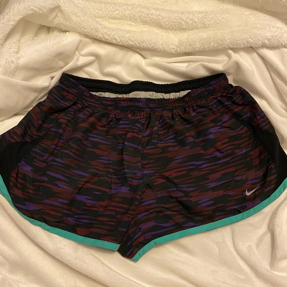 Nike running shorts Large